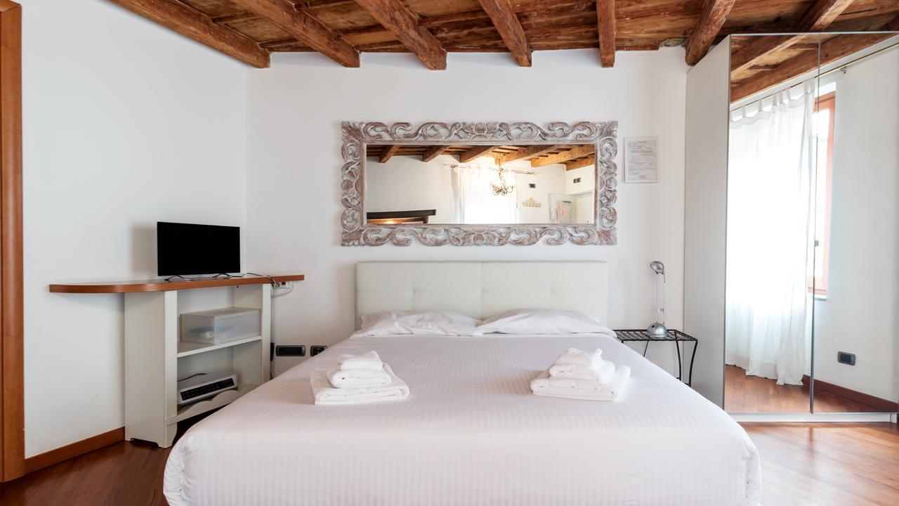 Italianway-Ponte Vetero Apartment Milan Exterior photo